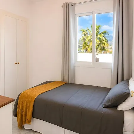 Golf, Pool, Panoramic Terrace Apartment Mijas