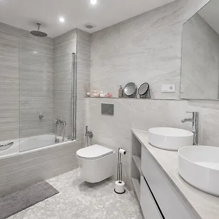 Golf, Pool, Panoramic Terrace Apartment *